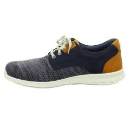 Schnürschuhe