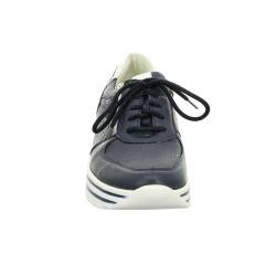 Schnürschuhe