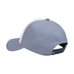 Caps W. Badge